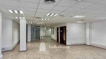 Oficina en alquiler en Barcelona, Avinguda de la Riera de Cassoles, 08012 photo 0