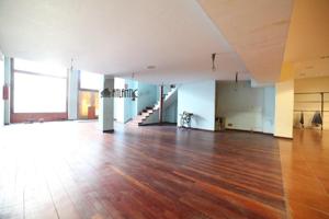 Local comercial en alquiler en Vigo, Centro - Areal photo 0