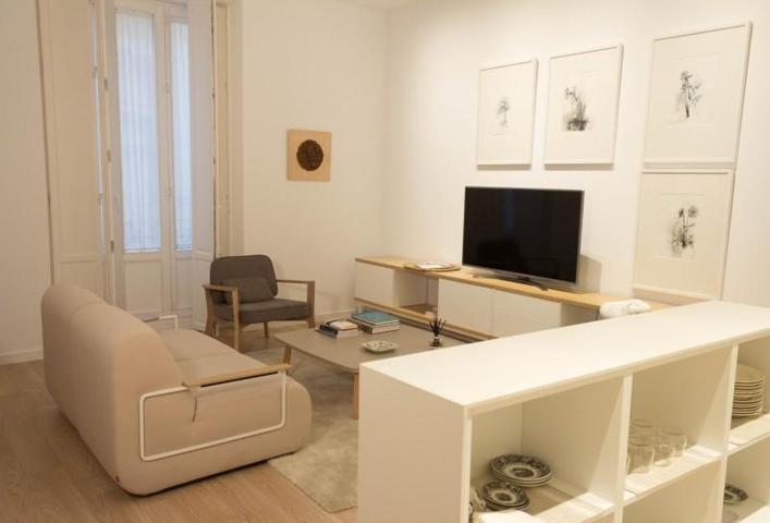 Apartamento en alquiler en Valencia, Centro - Sant Francesc photo 0
