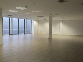 Oficina en alquiler en Barcelona, Sants photo 0