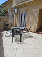 Adosada en alquiler en Fuengirola, Los Pacos photo 0