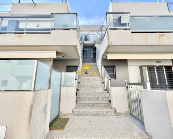 Apartamento en alquiler en Pilar de la Horadada, Pueblo Latino photo 0