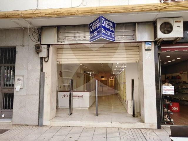 Local comercial en alquiler en Badajoz photo 0