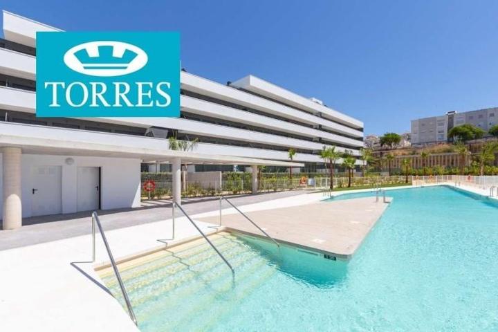 Piso en alquiler en Estepona, La Lobilla photo 0