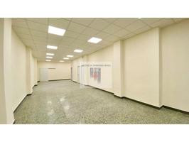 Local comercial en alquiler en Alcoy-Alcoi photo 0