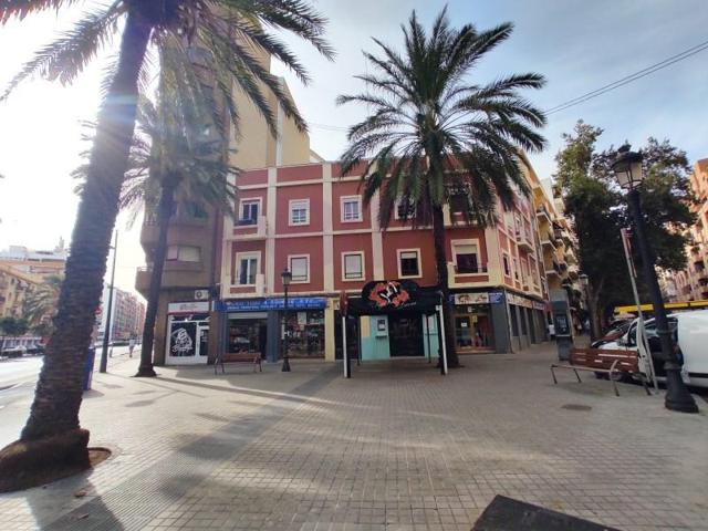 Local comercial en alquiler en Valencia, Sant Antoni photo 0