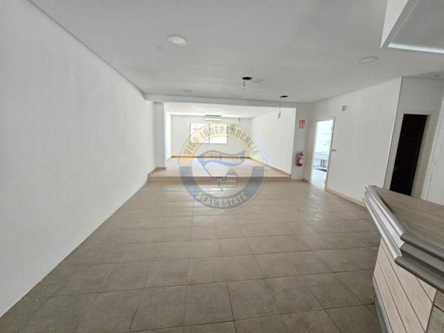 Local comercial en alquiler en Vigo, Centro Urbano photo 0