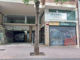 Local comercial en alquiler en Barcelona, La Prosperitat photo 0