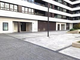 Local comercial en alquiler en Oviedo, Centro photo 0