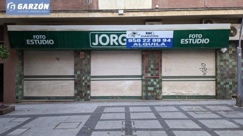 Local comercial en alquiler en Almería, Centro photo 0