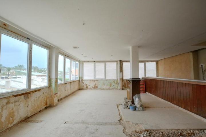 Local comercial en alquiler en Calvia, Santa Ponsa photo 0