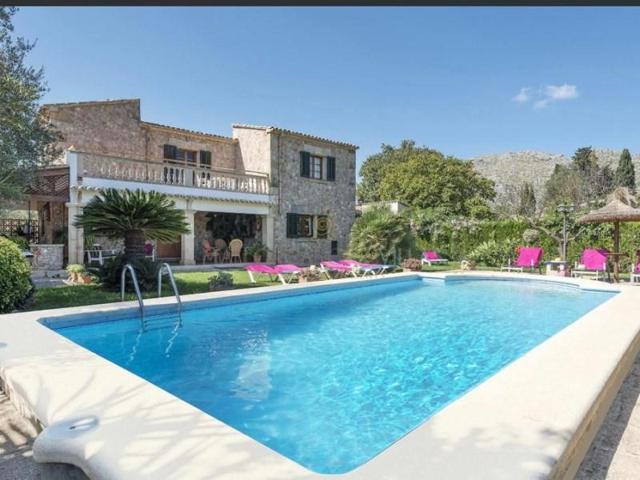 Casa con terreno en alquiler en Pollença photo 0