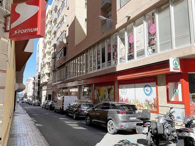 Oficina en alquiler en Las Palmas de Gran Canaria, Mesa y López photo 0