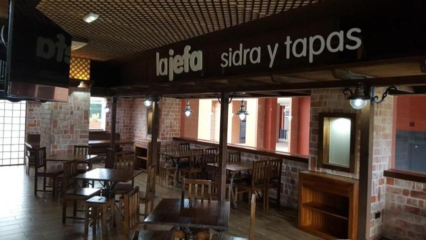 Local comercial en alquiler en Oviedo, Colloto photo 0