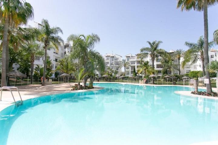 Apartamento en alquiler en Estepona, Villacana - Costalita - Saladillo photo 0