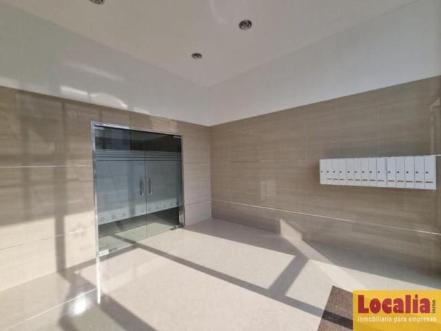 Oficina en alquiler en Camargo photo 0