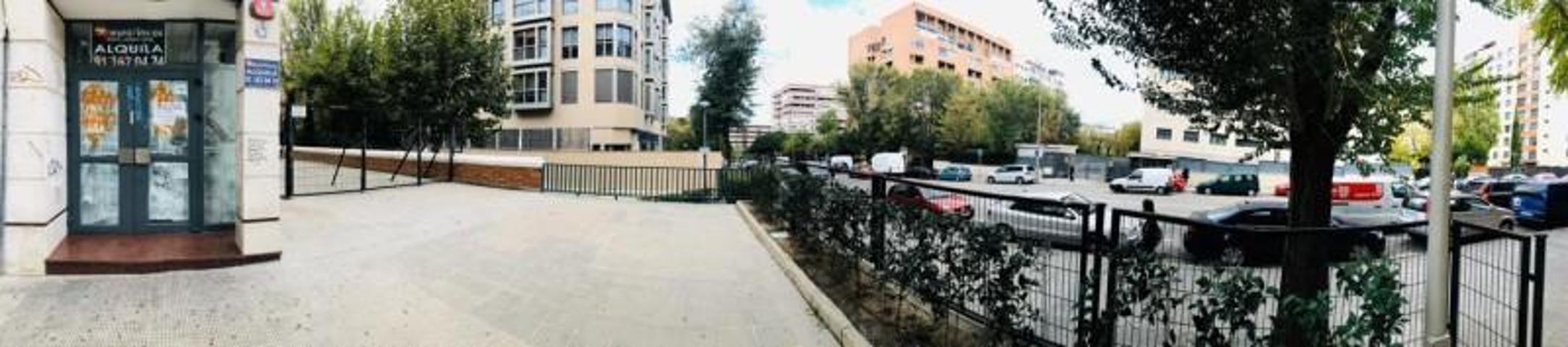 Local comercial en alquiler en Madrid photo 0