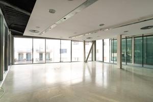 Oficina en alquiler en Barcelona, La Vila Olímpica del Poblenou photo 0