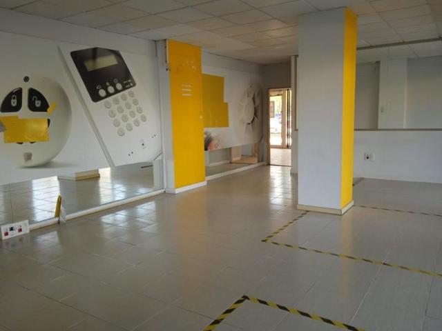 Local comercial en alquiler en Granada, Fígares photo 0