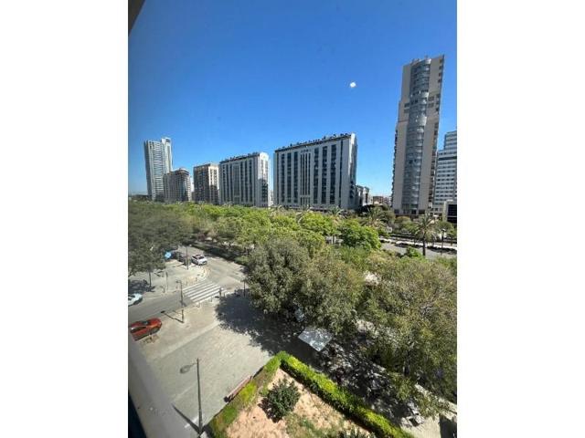 Piso en alquiler en Valencia, Nou Campanar photo 0