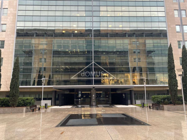 Local comercial en alquiler en Rivas-Vaciamadrid, Rivas Futura photo 0