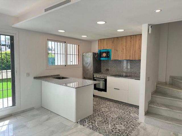 Chalet en alquiler en Vélez-Málaga photo 0