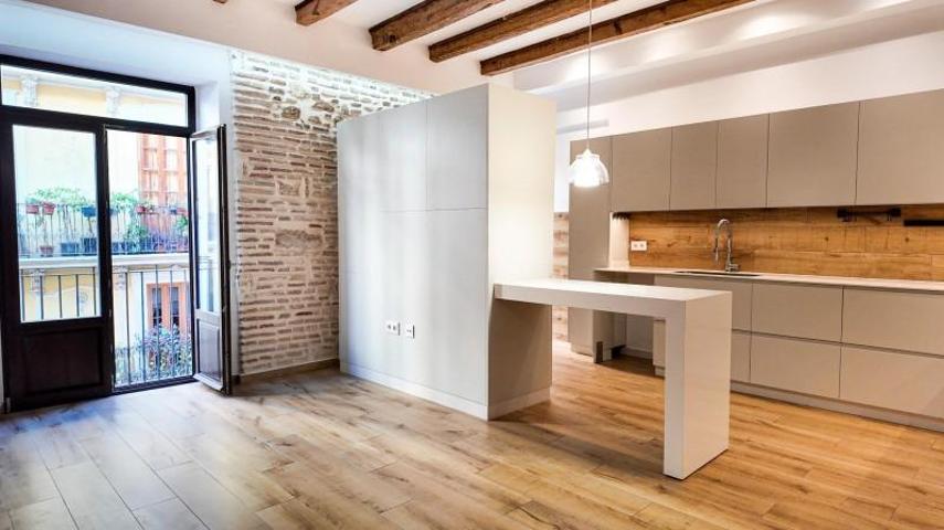 Piso en alquiler en Valencia, Ciutat Vella photo 0