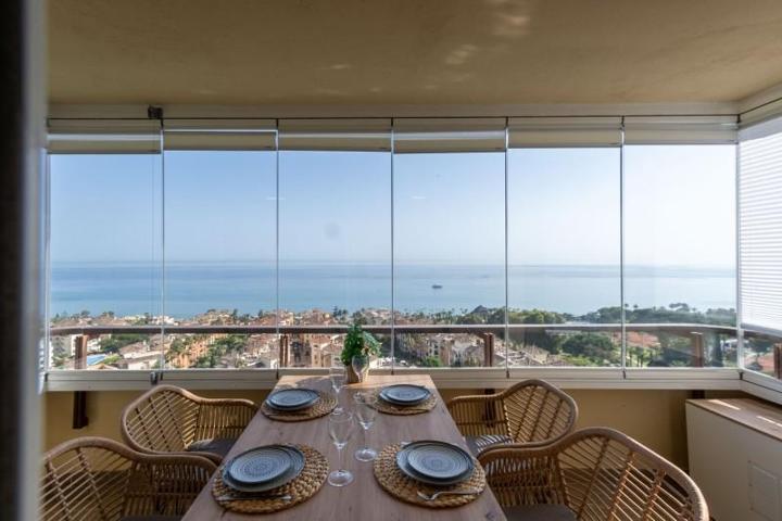 Apartamento en alquiler en Marbella, Marbella Este - Elviria Playa photo 0