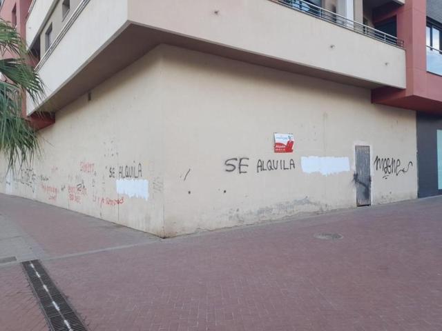 Local comercial en alquiler en Motril, Av. De La Constitucion photo 0