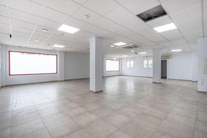 Local comercial en alquiler en Granada, Camino de ronda photo 0