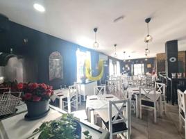 Local comercial en alquiler en Arroyomolinos photo 0