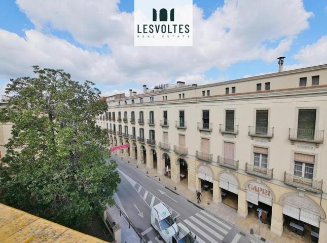 Local comercial en alquiler en La Bisbal d'Empordà, Carrer Ample, 17100 photo 0