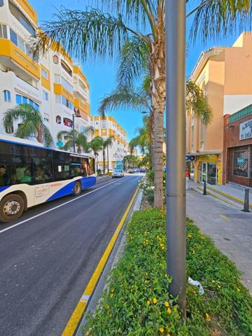 Local comercial en alquiler en Benalmádena, Gamonal photo 0