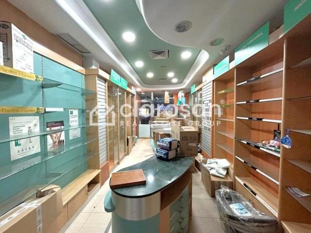 Local comercial en alquiler en Málaga, Carretera de C&aacute;diz - El Torcal photo 0