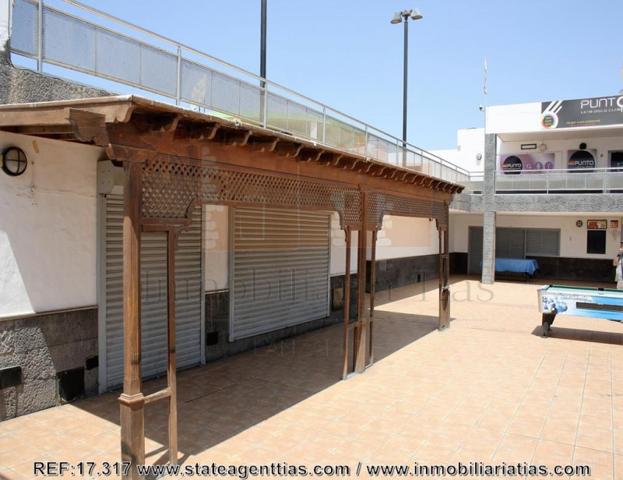 Local comercial en alquiler en Tías, Puerto Del Carmen photo 0