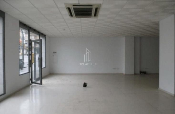 Local comercial en alquiler en Lucena, Lucena photo 0