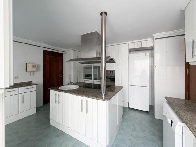 Piso en alquiler en Valencia, Russafa photo 0