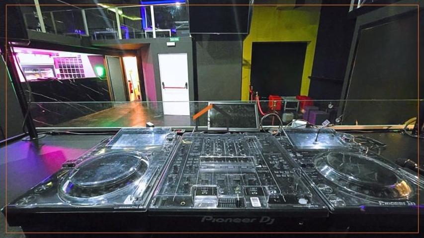 Local comercial en alquiler en Madrid, Imperial photo 0