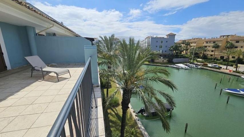 Aticos en alquiler en Sotogrande, Sotogrande Marina photo 0