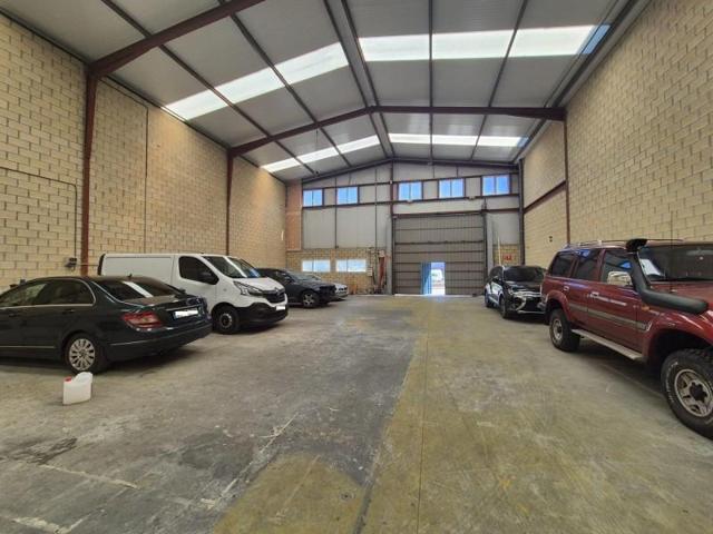 Nave industrial en alquiler en Valle de Mena, Santecilla photo 0
