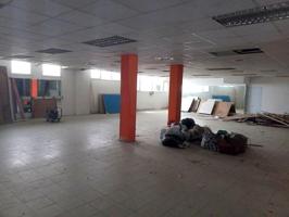 Local comercial en alquiler en Santander photo 0