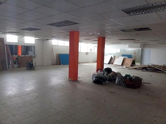 Local comercial en alquiler en Santander photo 0
