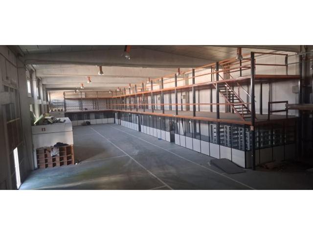 Nave industrial en alquiler en Cuarte de Huerva photo 0