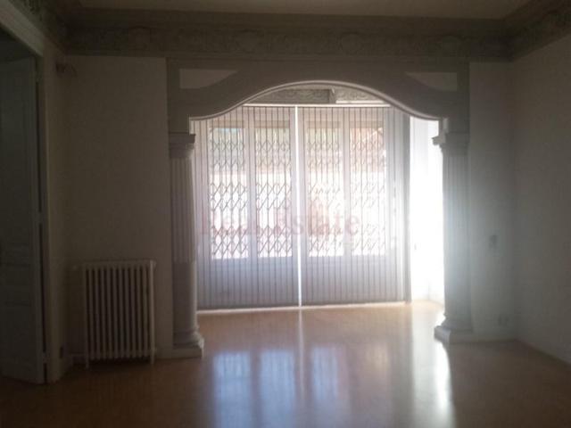 Oficina en alquiler en Barcelona, Sarrià photo 0