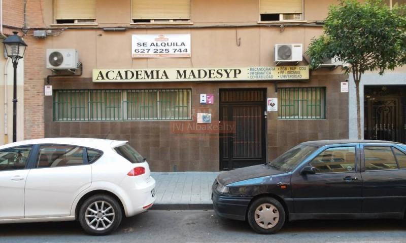 Local comercial en alquiler en Albacete, Avenida de España photo 0