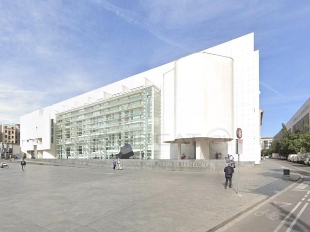 Local comercial en alquiler en Barcelona, El Raval photo 0