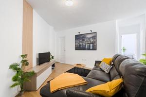 Apartamento en alquiler en El Médano, Calle Bélgica, 38612 photo 0