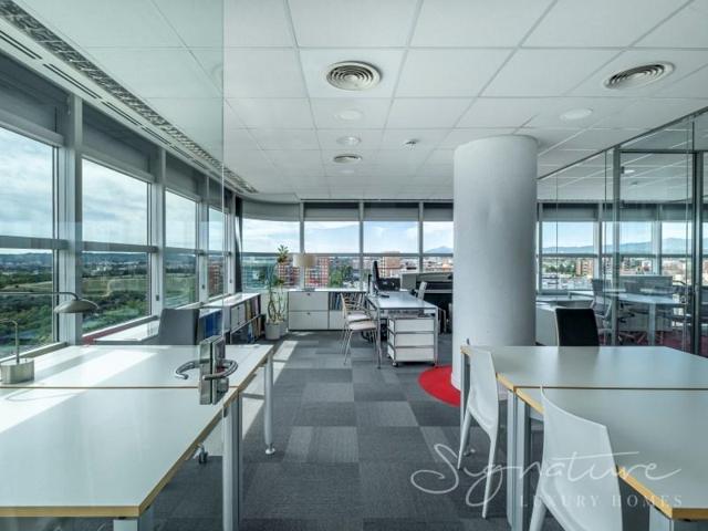 Oficina en alquiler en Sabadell photo 0