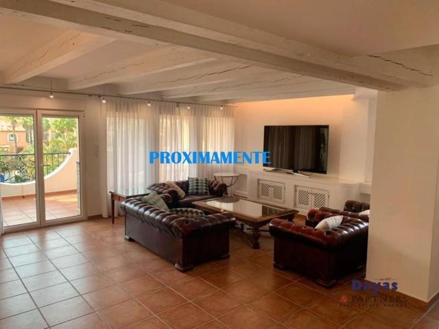 Piso en alquiler en Torrevieja, Torrevieja photo 0