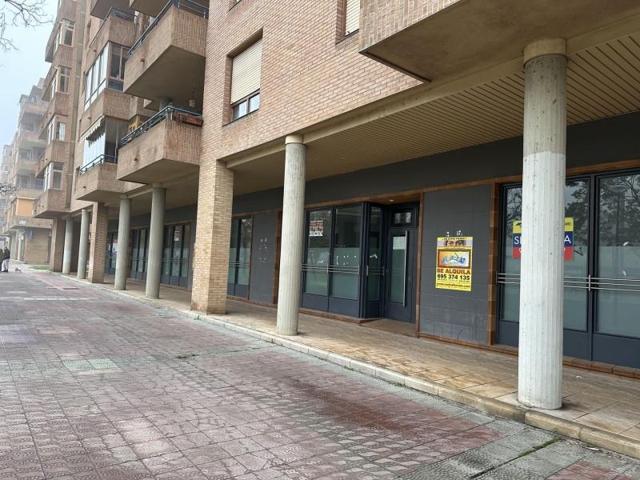 Local comercial en alquiler en Zaragoza, Ranillas photo 0
